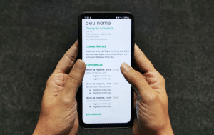 Como preparar um currículo que chama atenção para vagas competitivas
